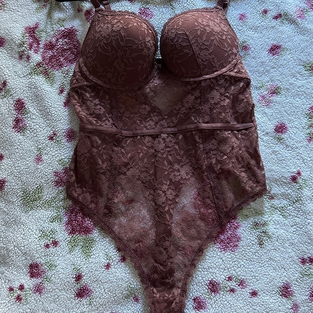 Lace Underwire Bodysuit in Chocolate Brown